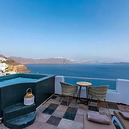 فندق سيكرت ليجند سويتس 5*