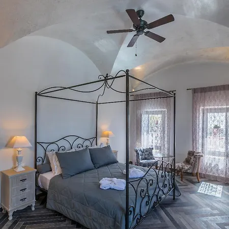Secret Legend (adults Only) 5* Oia (Santorini)