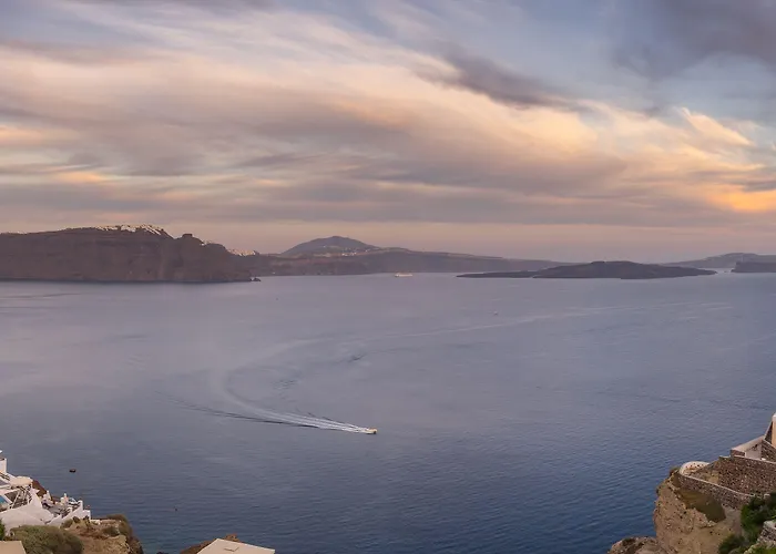 Secret Legend (adults Only) Oia (Santorini)