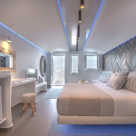 Secret Legend (adults Only) Oia (Santorini)