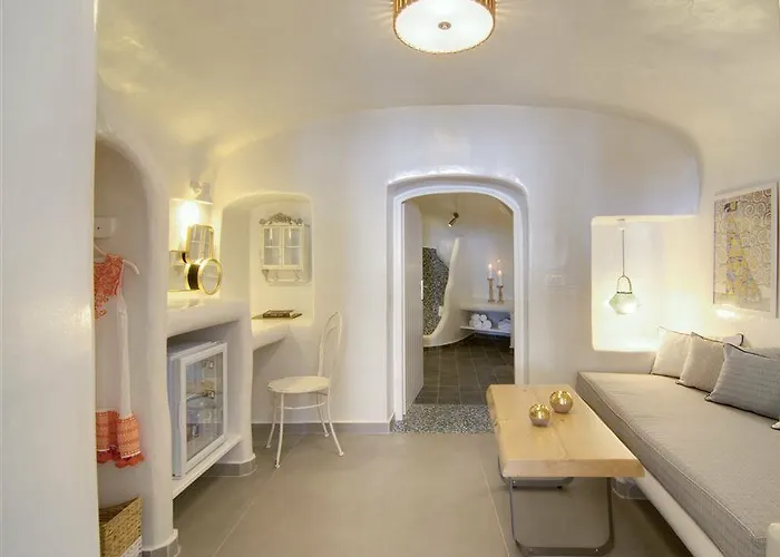 Secret Legend (adults Only) Oia